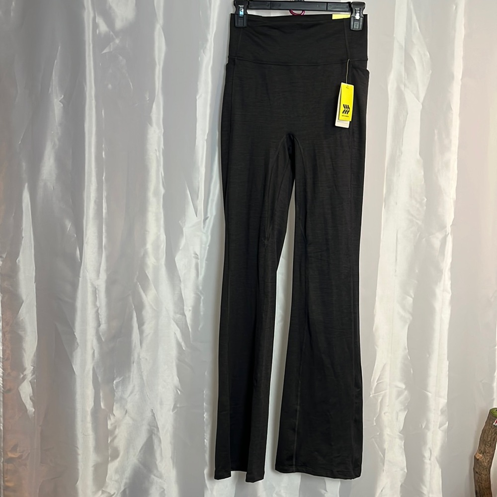 Women’s ultra high rise flare leggings   1829